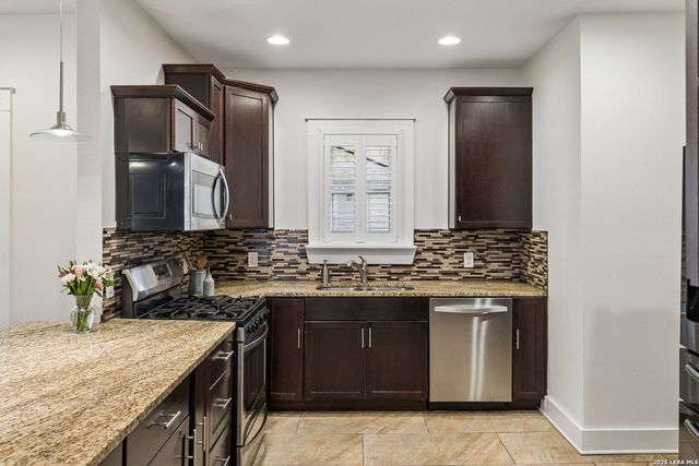 115 Delaware St, San Antonio, TX 78210