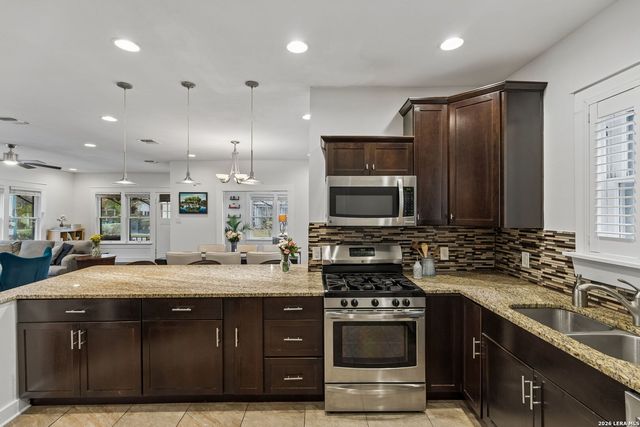 115 Delaware St, San Antonio, TX 78210