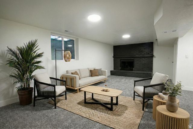36 W MARQUETTE DR, Midvale, UT 84047