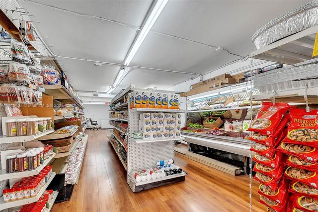 1818 NW 17th Ave, Miami, FL 33125