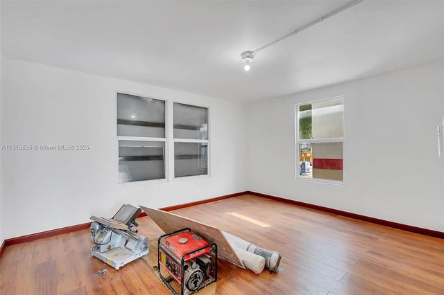 1818 NW 17th Ave, Miami, FL 33125