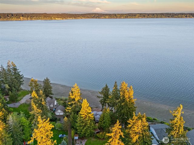 727 E Stretch Island Road S, Grapeview, WA 98546