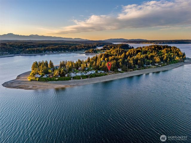 727 E Stretch Island Road S, Grapeview, WA 98546