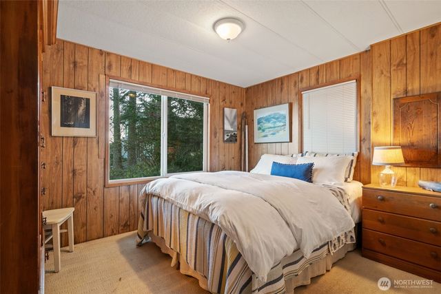 727 E Stretch Island Road S, Grapeview, WA 98546