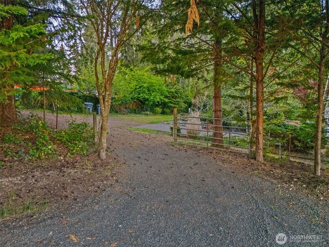 727 E Stretch Island Road S, Grapeview, WA 98546