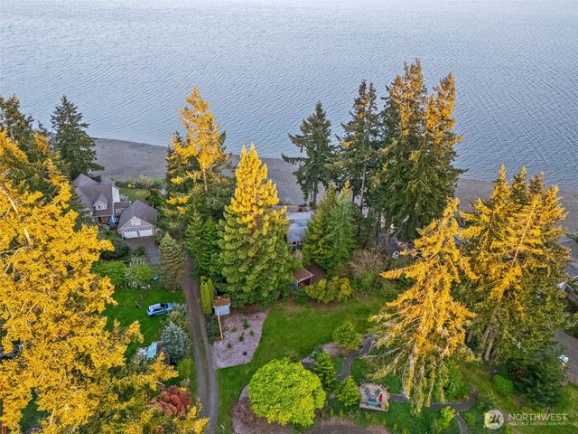 727 E Stretch Island Road S, Grapeview, WA 98546