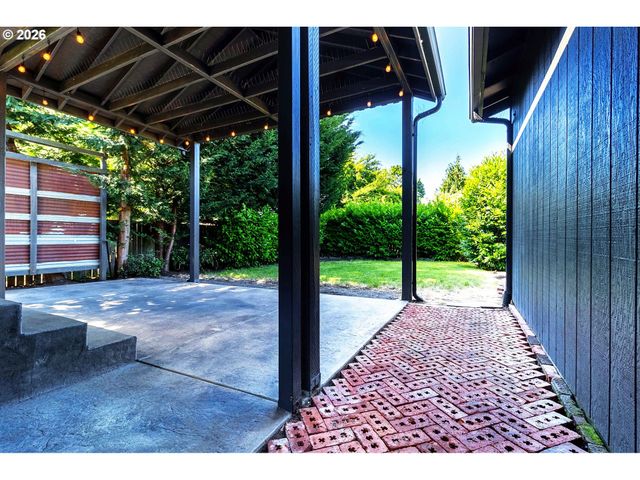 3051 OAK St, Longview, WA 98632