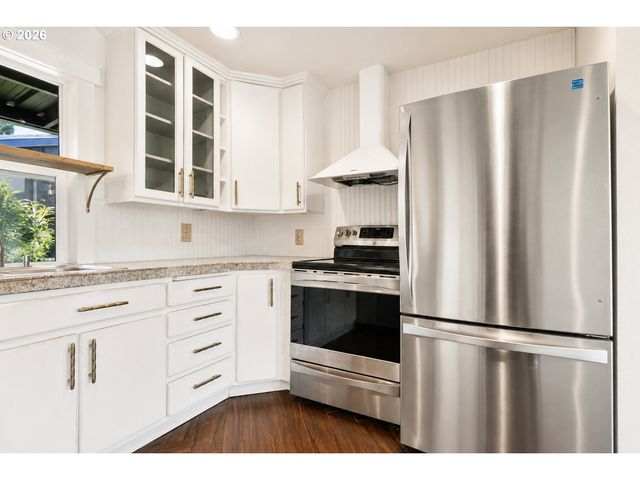 3051 OAK St, Longview, WA 98632