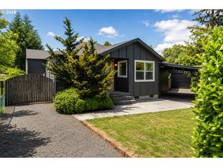 3051 OAK St, Longview, WA 98632