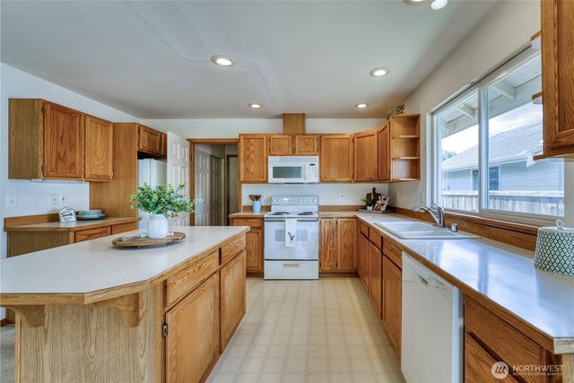 20106 Bue Rund Lane NE, Poulsbo, WA 98370