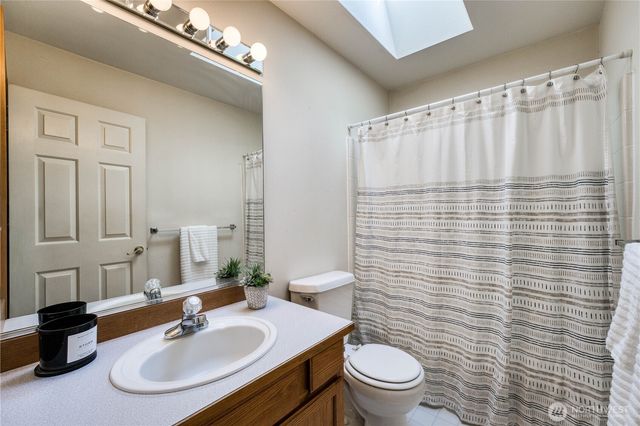 20106 Bue Rund Lane NE, Poulsbo, WA 98370
