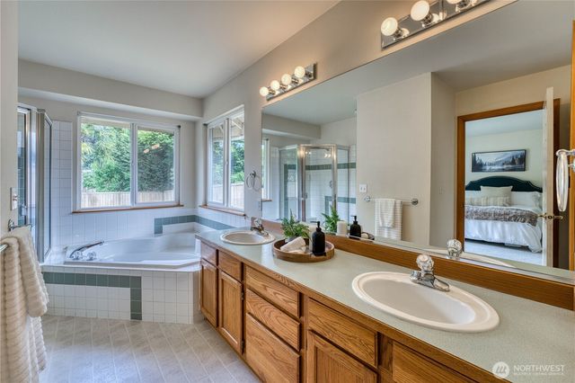 20106 Bue Rund Lane NE, Poulsbo, WA 98370