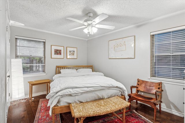 2004 Valley Lane, Arlington, TX 76013