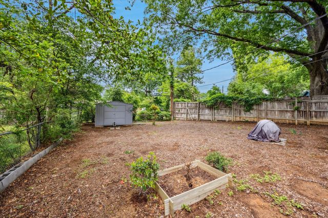 2004 Valley Lane, Arlington, TX 76013