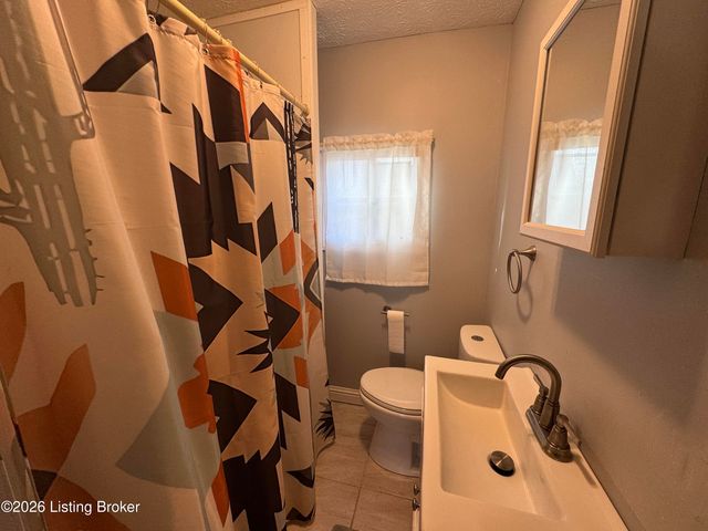 265 Ingram Ave, Flemingsburg, KY 41041