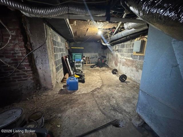 265 Ingram Ave, Flemingsburg, KY 41041