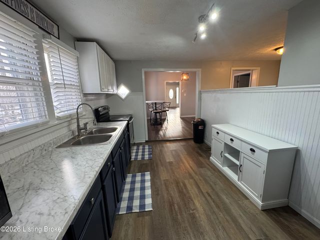 265 Ingram Ave, Flemingsburg, KY 41041