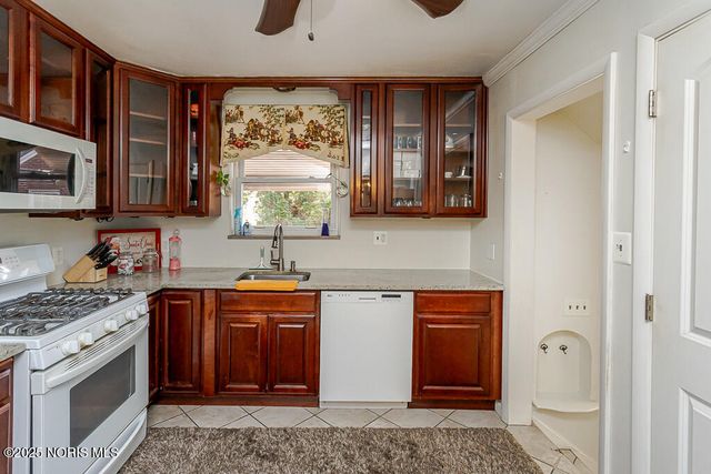 4220 Douglas Road, Toledo, OH 43613