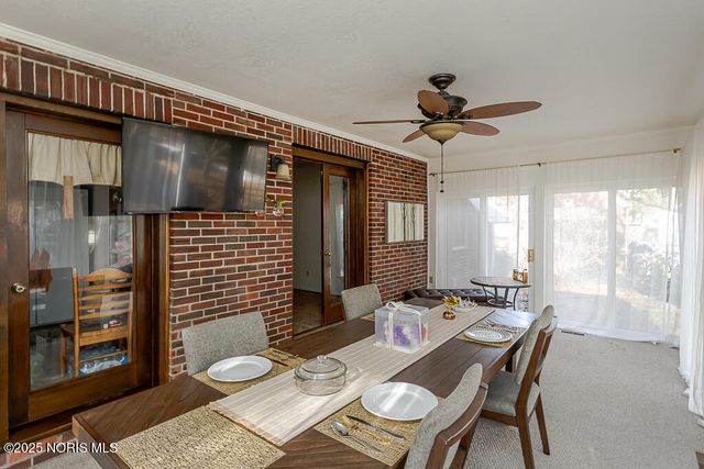 4220 Douglas Road, Toledo, OH 43613