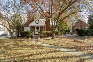 4220 Douglas Road, Toledo, OH 43613