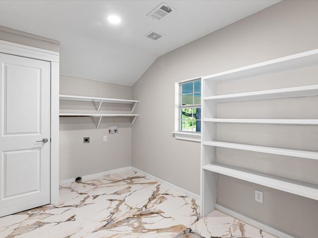 1001 W Lampasas Street, Ennis, TX 75119