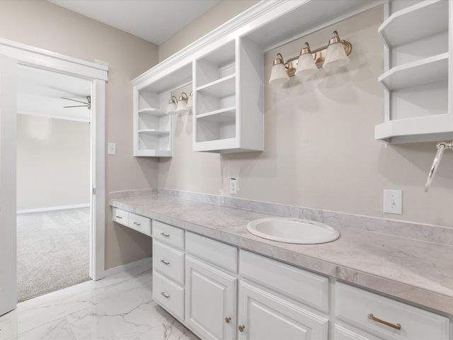 1001 W Lampasas Street, Ennis, TX 75119
