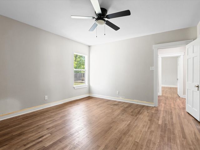 1001 W Lampasas Street, Ennis, TX 75119