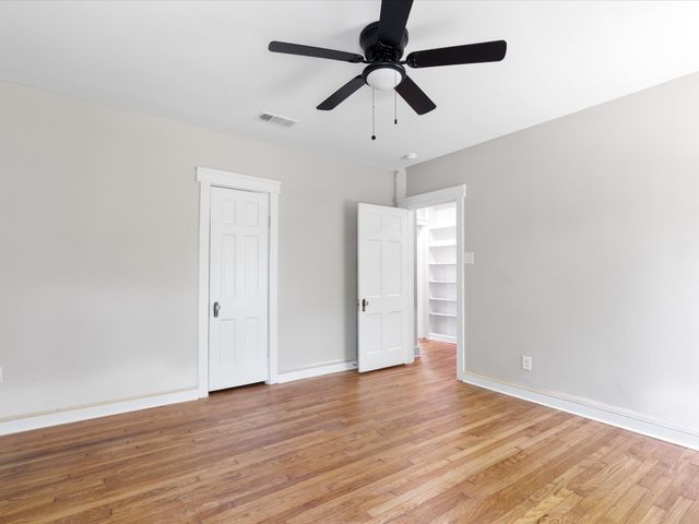 1001 W Lampasas Street, Ennis, TX 75119