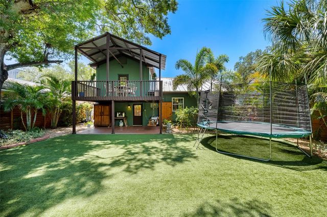 3213 W BARCELONA STREET, Tampa, FL 33629