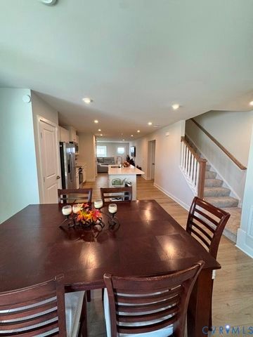 512 Old Lime Pl, Sandston, VA 23150