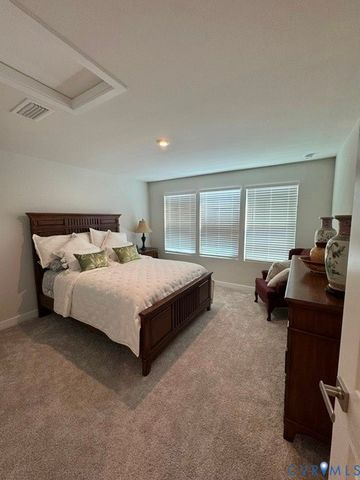 512 Old Lime Pl, Sandston, VA 23150