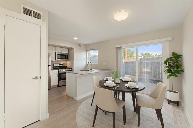 5005 Manor Road 121, Austin, TX 78723