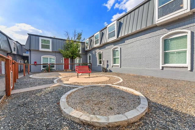 5005 Manor Road 121, Austin, TX 78723