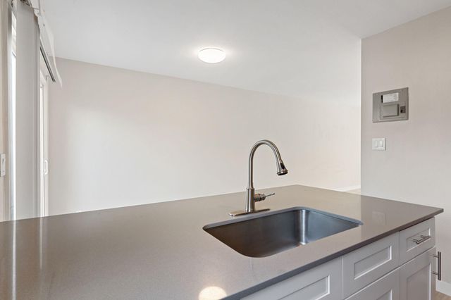 5005 Manor Road 121, Austin, TX 78723