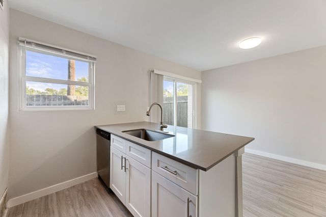 5005 Manor Road 121, Austin, TX 78723