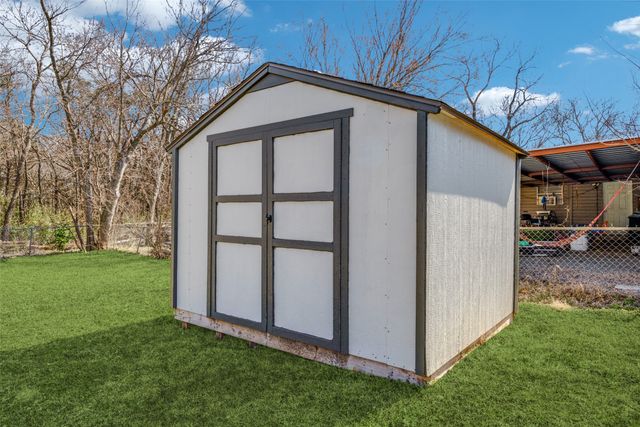 2117 N Duke Drive, Sherman, TX 75090