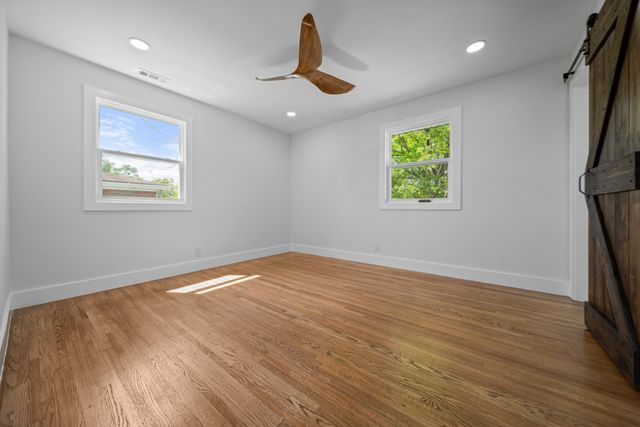 3015 Lyndale Dr, Nashville, TN 37207