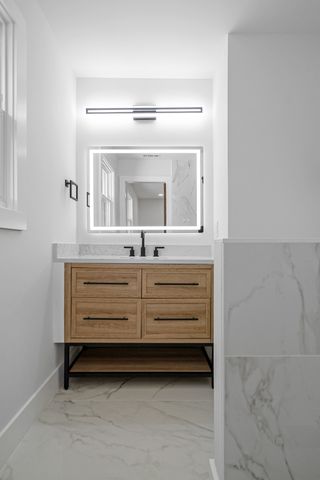 3015 Lyndale Dr, Nashville, TN 37207