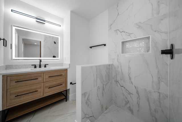 3015 Lyndale Dr, Nashville, TN 37207