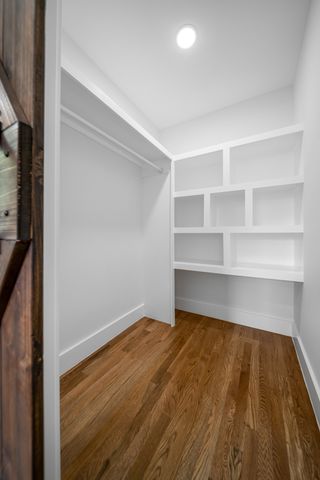 3015 Lyndale Dr, Nashville, TN 37207