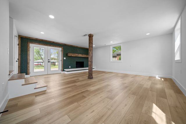 3015 Lyndale Dr, Nashville, TN 37207