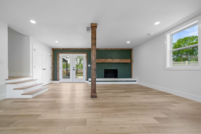 3015 Lyndale Dr, Nashville, TN 37207