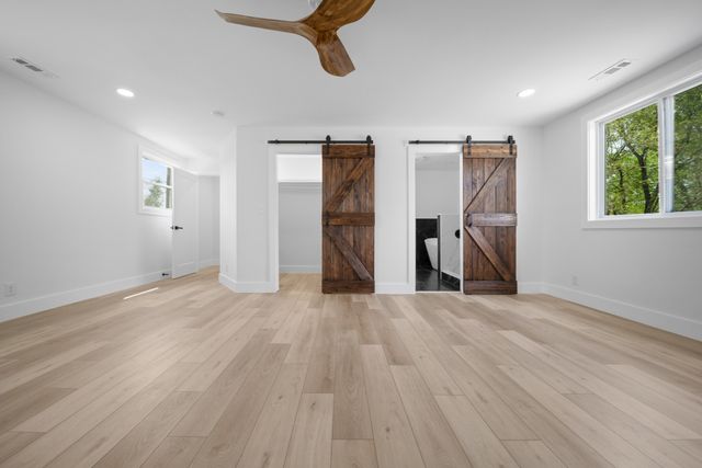 3015 Lyndale Dr, Nashville, TN 37207