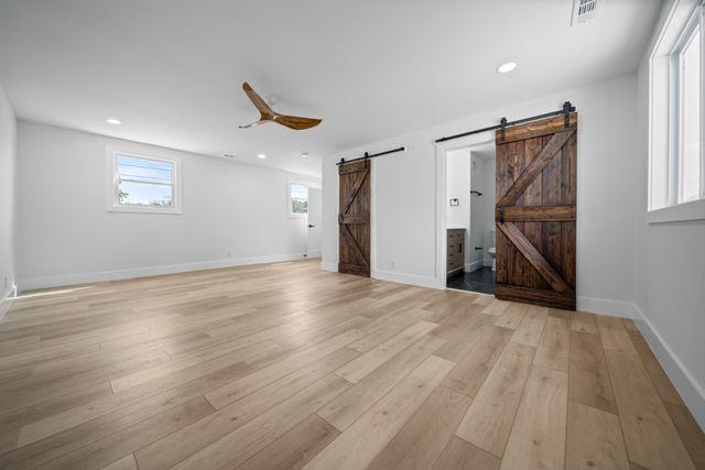 3015 Lyndale Dr, Nashville, TN 37207