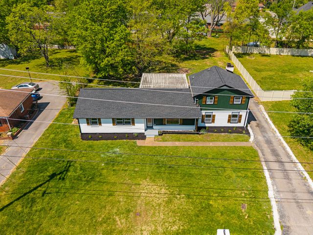 3015 Lyndale Dr, Nashville, TN 37207