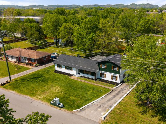 3015 Lyndale Dr, Nashville, TN 37207