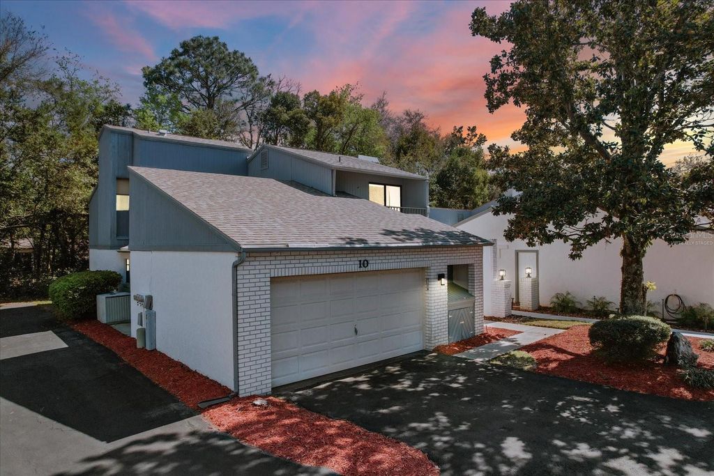 10 PINEWOOD GARDENS, Homosassa, FL 34446