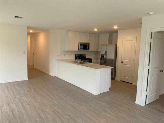 11212 Superior Bay LN, Mustang Ridge, TX 78610