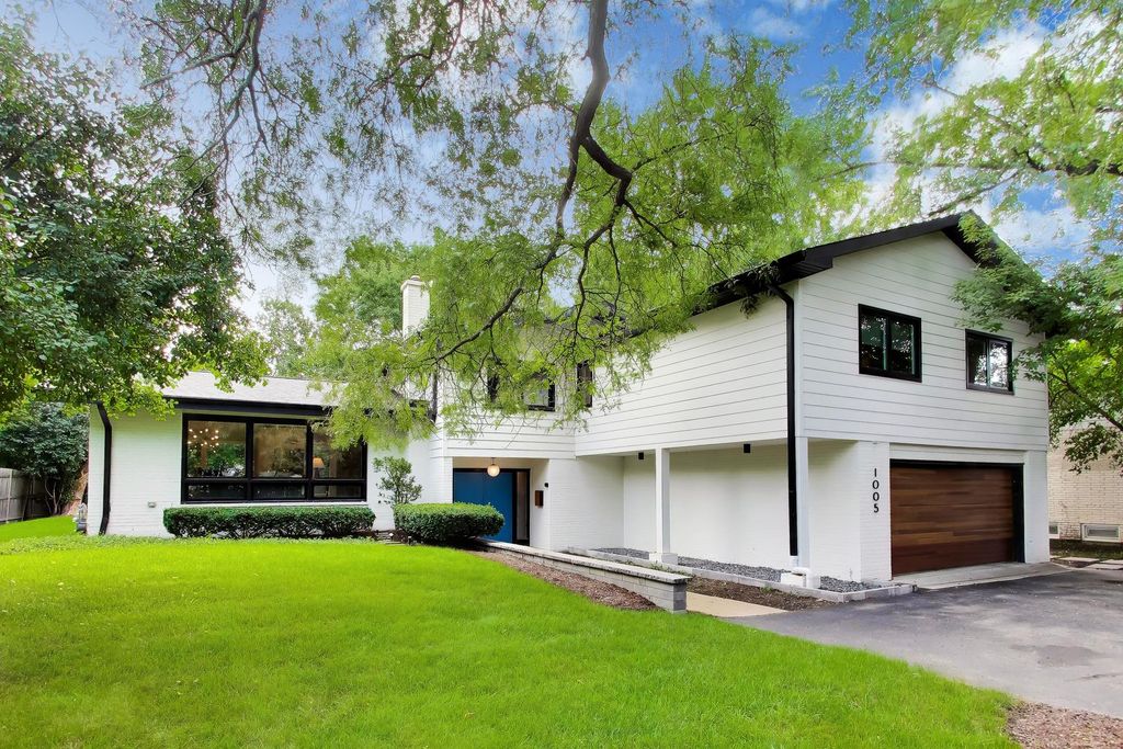 1005 FORESTWAY Drive, Glencoe, IL 60022