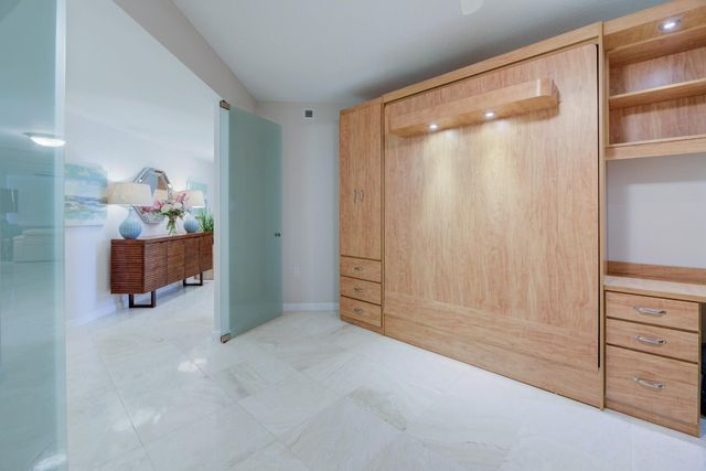 2001 N Ocean Boulevard 401, Fort Lauderdale, FL 33305